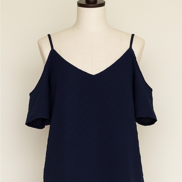 Lilly Pulitzer Tops - Lilly Pulitzer Aruna Top | Cold Shoulder Blouse | Navy Blue Textured | Size M